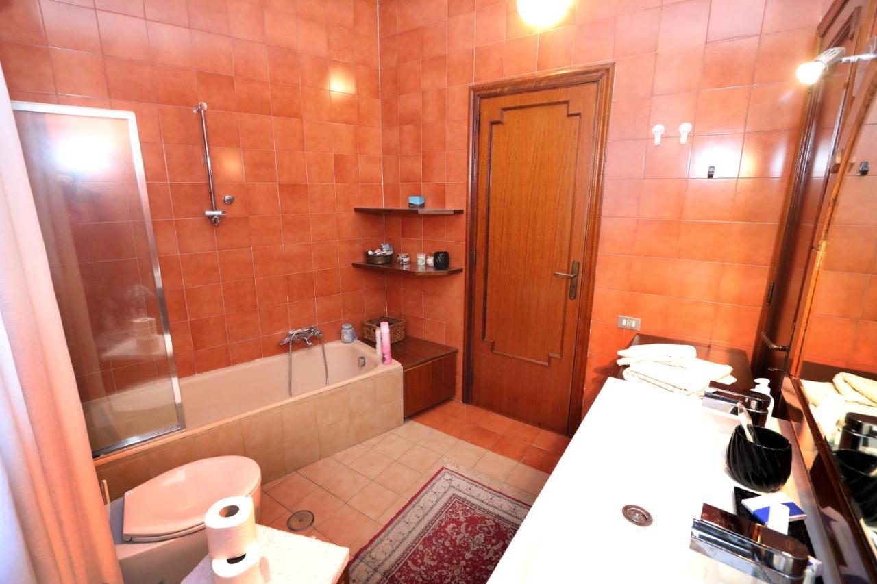 Bari Suite Apartment Barone 12 Free Parking Exterior photo